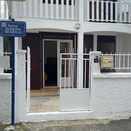 Appartement A Proximite De La Plage Du Bourg ! ساينت آن المظهر الخارجي الصورة